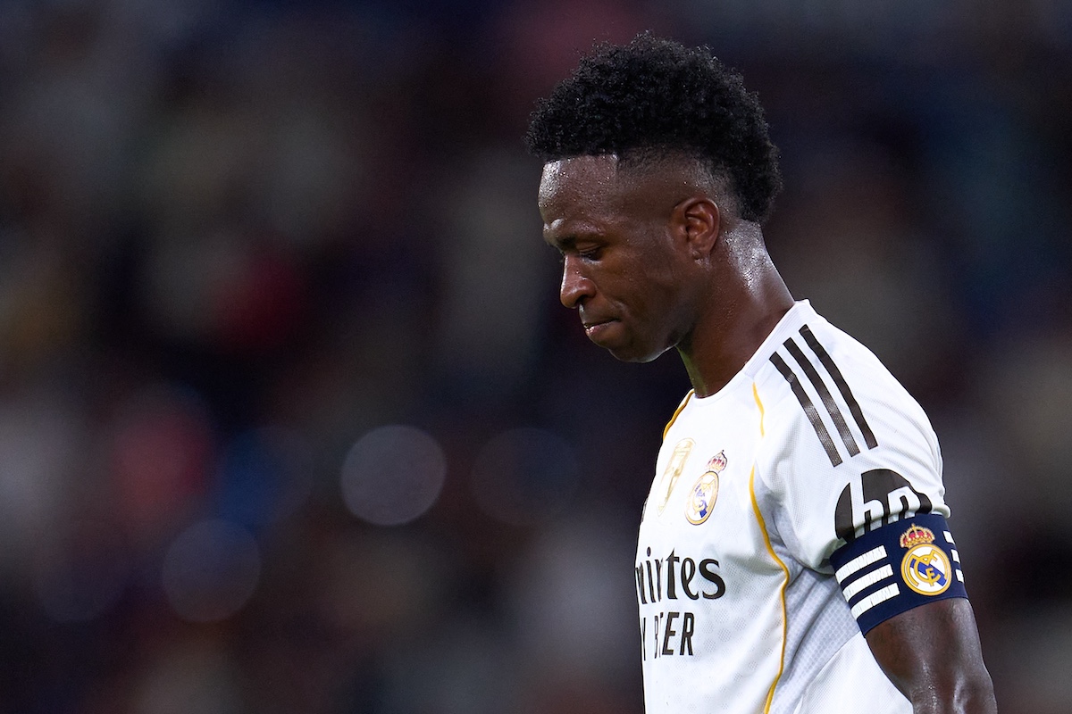 "Ne commence pas à pleurer dans le tunnel" : Carragher démonte Vinicius