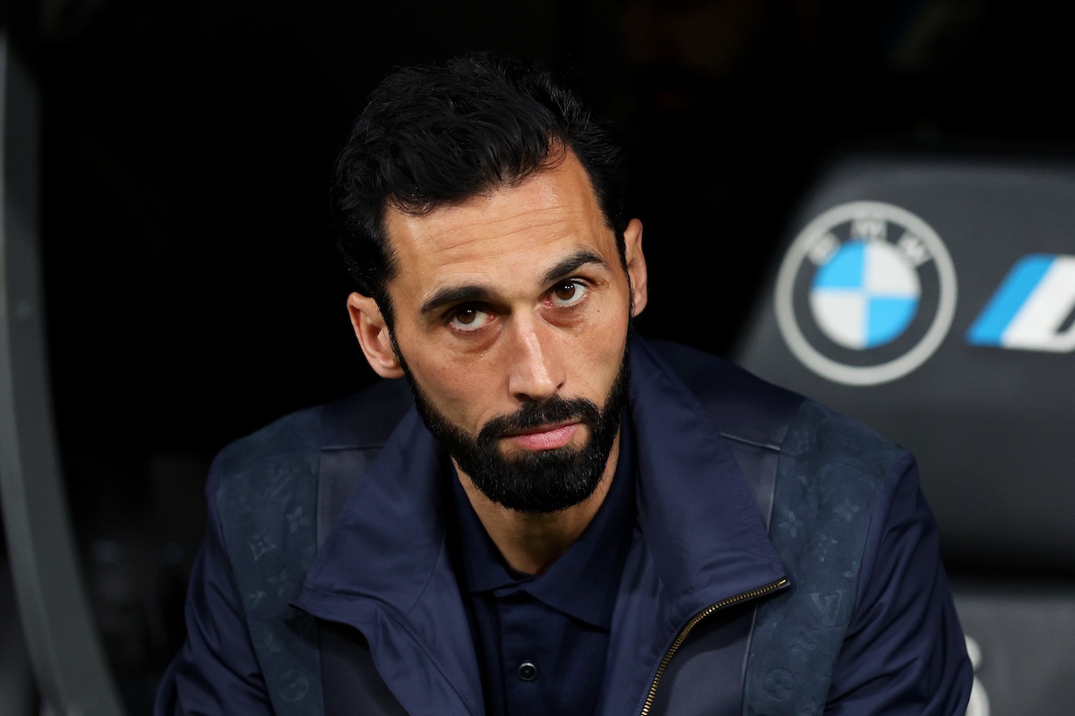 Arbeloa picks up 2 defensive reinforcements